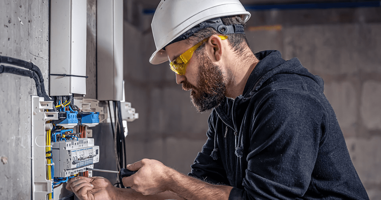electrical contractors in UAE